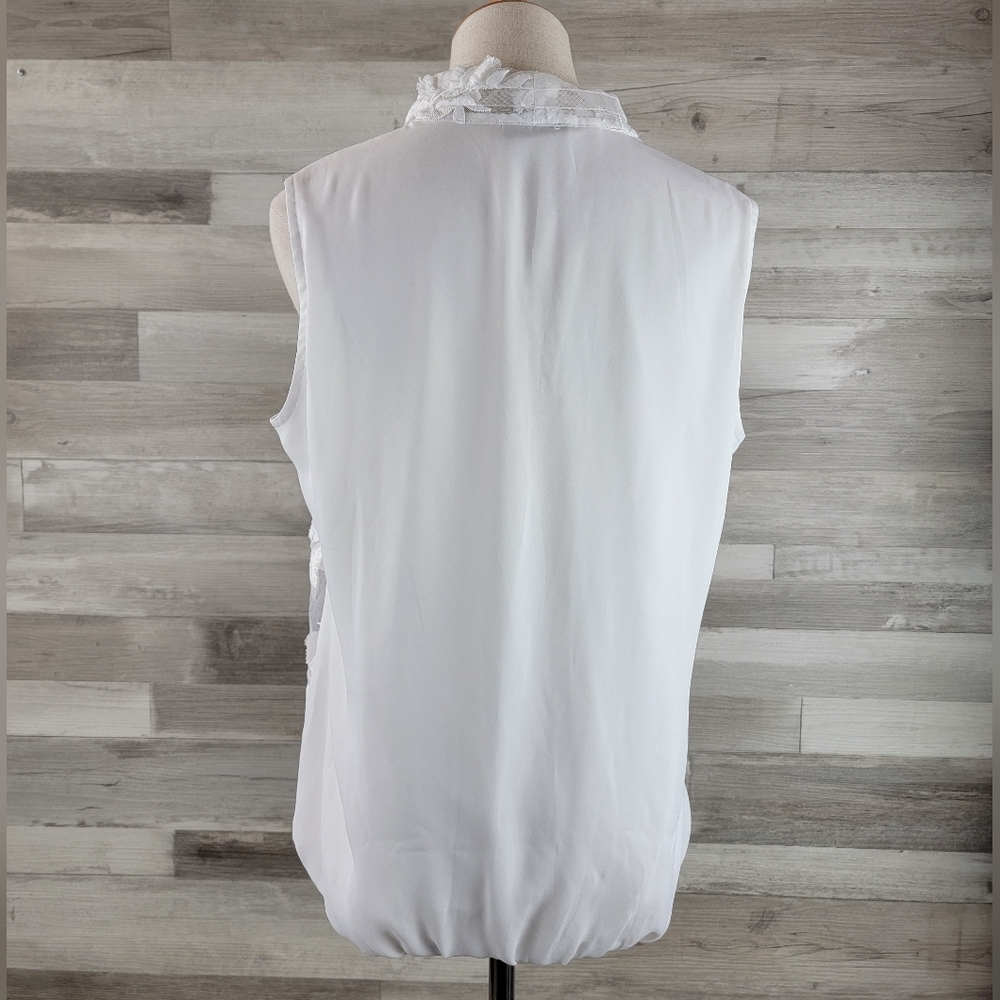 Liz Claiborne Career White Floral Lace Sleeveless Deep VNeck Blouse Size Medium - Picture 15 of 16